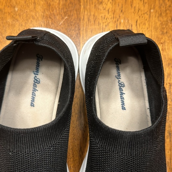 Women’s EC Tommy Bahama black athletic shoes. Size 8.5 - Picture 6 of 8